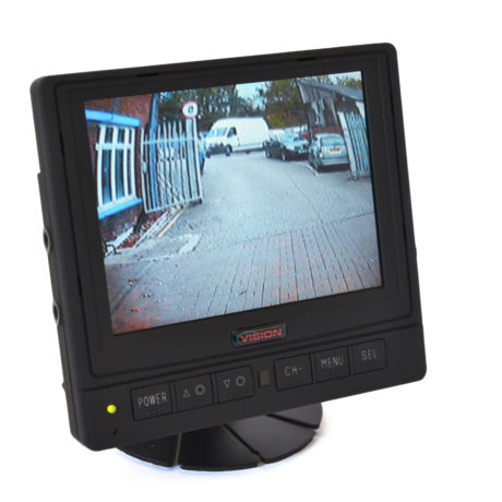 DSC_0042-1-nw-monitor